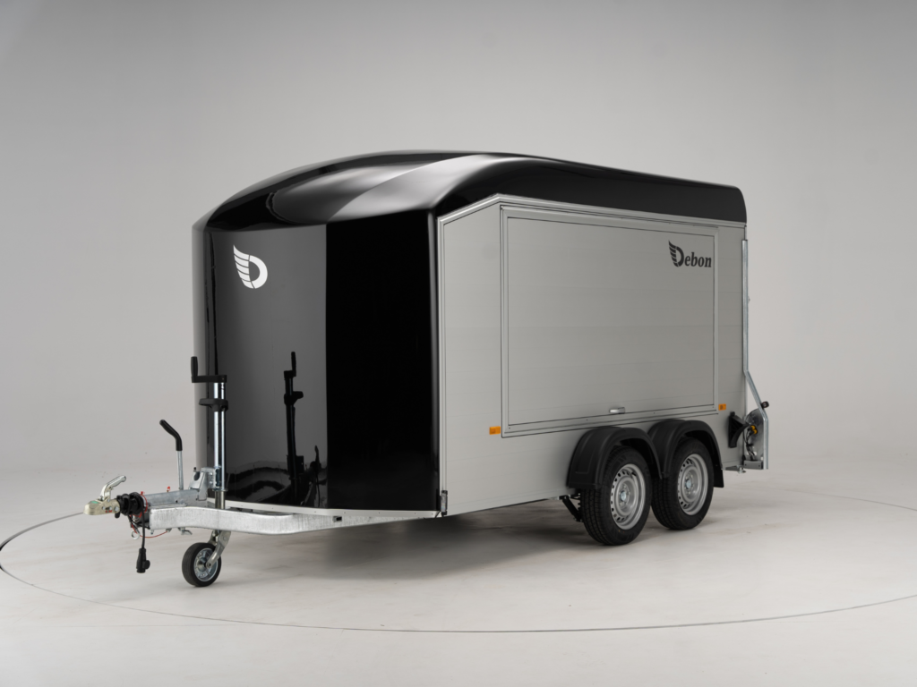 Debon Roadster 700 gesloten tandemasser geremd L.376 x Br.181 x H.201cm