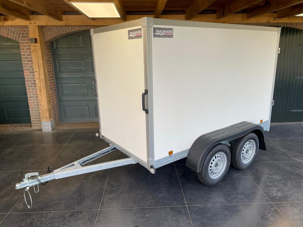 Power-Trailer PS2 type 14 gesloten tandemasser ongeremd L.257 x Br.157 x H.180cm