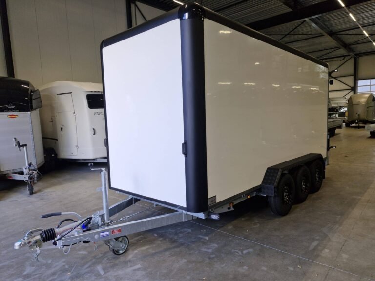 Henra gesloten aanhanger speciaalbouw