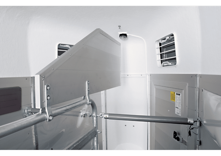 Kopscheidingswand “Alu” op PVC scheidingswand